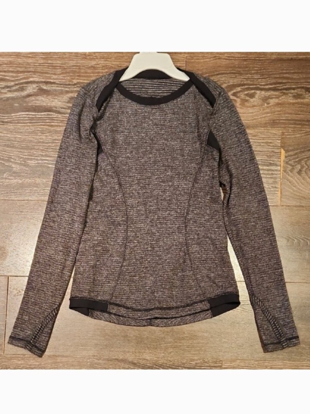 ❤️ LULULEMON BASE RUNNER LONG SLEEVE TOP, 8 - Picture 2 of 14
